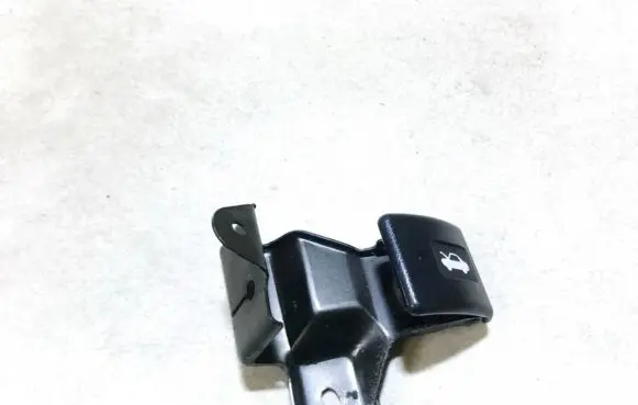 Nissan X-Trail T30 Engine bonnet (hood) release handle