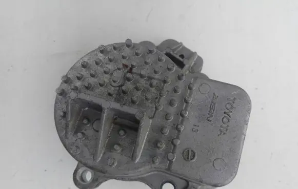 Toyota Auris E180 Water pump POMPAHYBRYDA