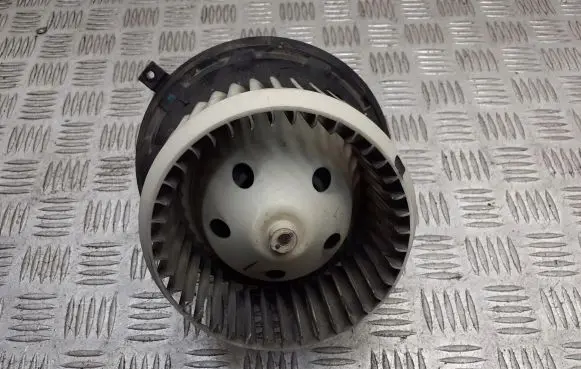 Alfa Romeo GT Front door blower motor 52421846