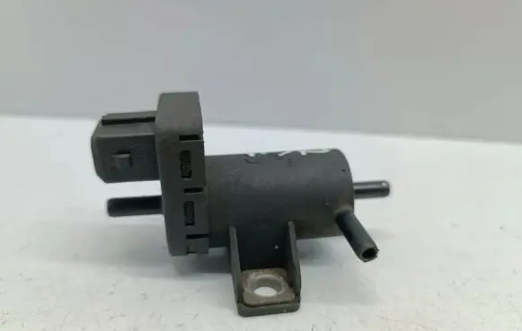 Renault Espace IV Turbo solenoid valve 7700113709