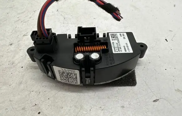 Audi A4 Allroad Heater blower fan relay 8T0820521F