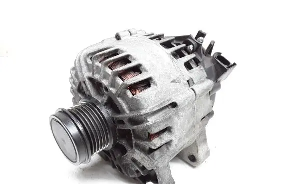 Volvo V40 Generator/alternator 30644799