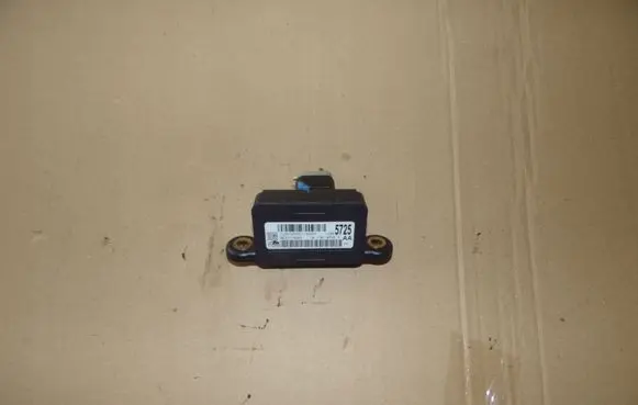 Chevrolet Orlando ESP acceleration yaw rate sensor 13505725