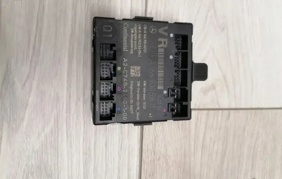 Mercedes-Benz ML W166 Door control unit/module A1669005811
