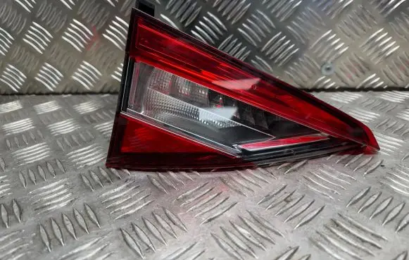 Skoda Superb B8 (3V) Tailgate rear/tail lights 3V9945307B 3V9945307E 3V9945507D