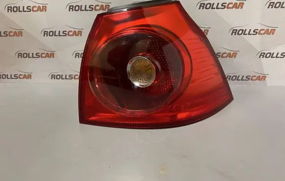 Volkswagen Golf V Rear/tail lights 1K6945096E