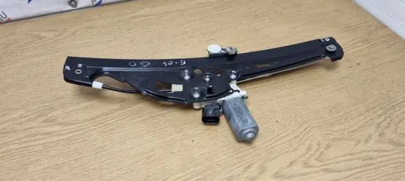 BMW 5 E60 E61 Rear door window regulator with motor 6922320