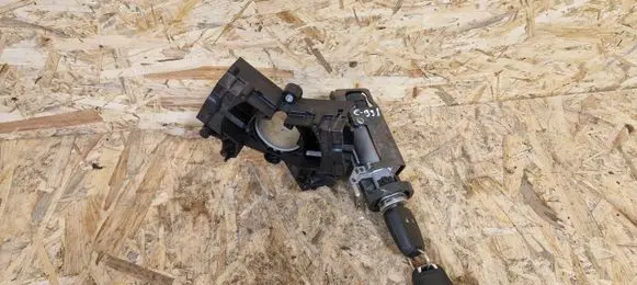 Opel Zafira C Ignition lock 13383062