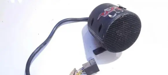 Nissan Primera Front door speaker