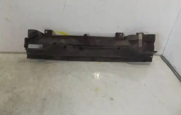 BMW 3 E46 Radiator support slam panel 8211467