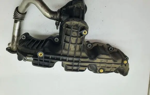 Volkswagen Golf VI Intake manifold 03L129711