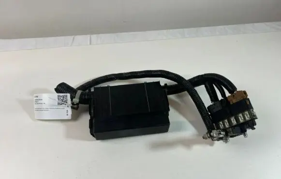 Nissan Juke I F15 Fuse module 7154722330