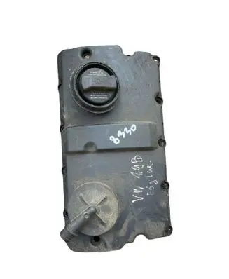 Volkswagen Golf IV Rocker cam cover 038103475