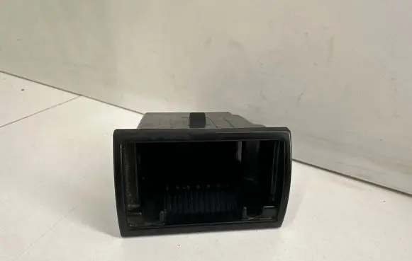 Infiniti FX Ashtray (front) K66131CG000