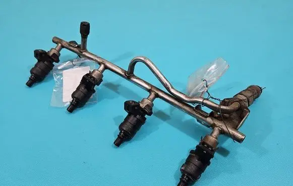 Fuel injector