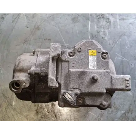 Toyota Prius+ (ZVW40) Air conditioning (A/C) compressor (pump) 8837076020