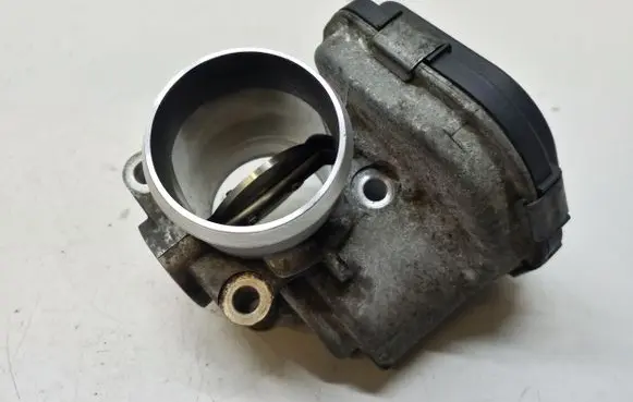 Peugeot 5008 Throttle valve 9673534480