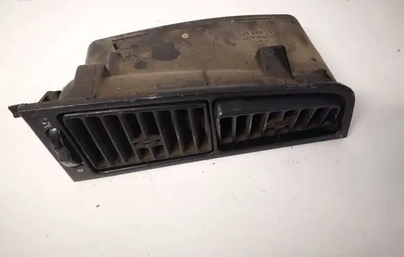 Volkswagen PASSAT B3 Dash center air vent grill 357858071