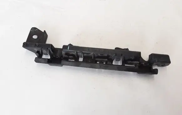 Renault Laguna III Front bumper mounting bracket