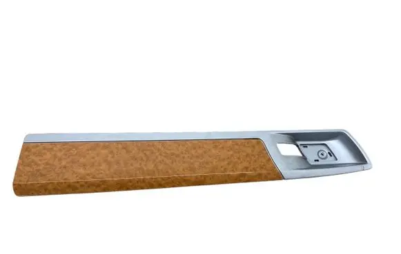 Chrysler Grand Voyager V Front door trim bar L0058715