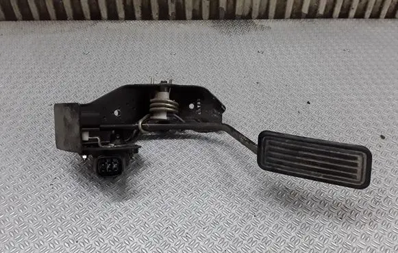 Toyota Corolla E120 E130 Accelerator throttle pedal