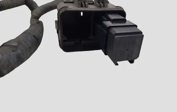Nissan Juke I F15 Fuse module