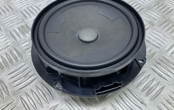 Volkswagen PASSAT B8 Rear door speaker 3G0035453