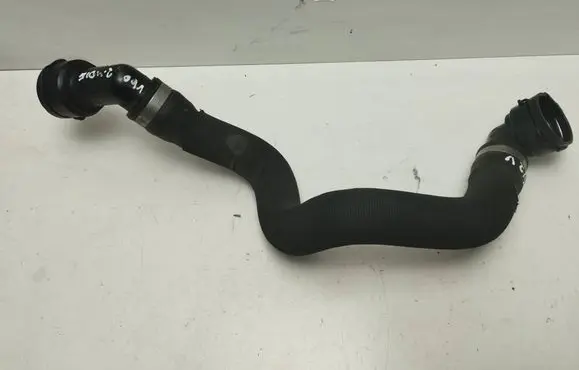 Volvo V60 Engine coolant pipe/hose 31319019