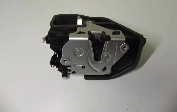 Peugeot 208 I Loading door lock 0860808896 I4322