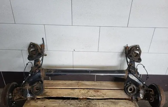 Opel Corsa D Rear axle beam 