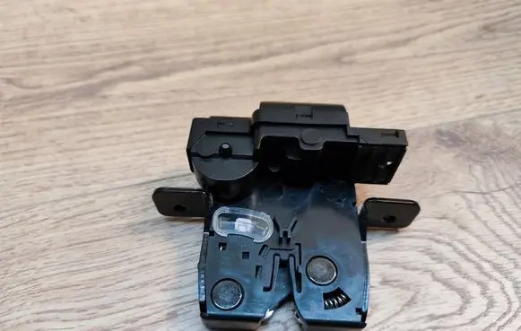 Nissan Qashqai+2 Tailgate/trunk/boot lock/catch/latch SC11X 905022DX0A 905022D