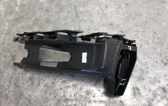 Volkswagen Golf VIII Rear bumper mounting bracket 5H9807393EBILI 5H9807393E