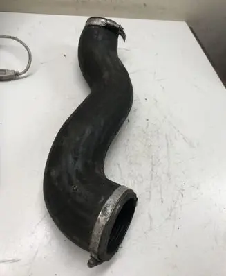 Volvo XC70 Intercooler hose/pipe 30778626