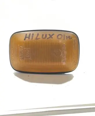 Toyota Hilux (N140, N150, N160, N170) Front fender indicator light 6R019356 E13013471