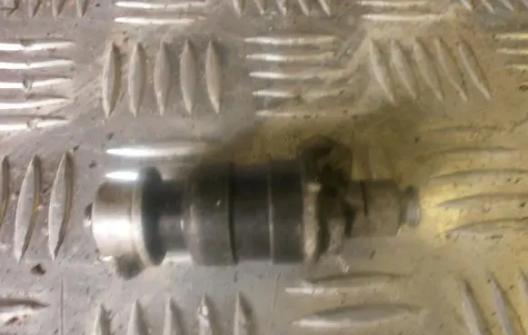 Audi A4 S4 B5 8D Fuel injector 078133551d