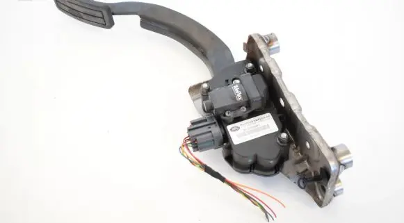 Land Rover Range Rover Sport L320 Accelerator throttle pedal SLC000061