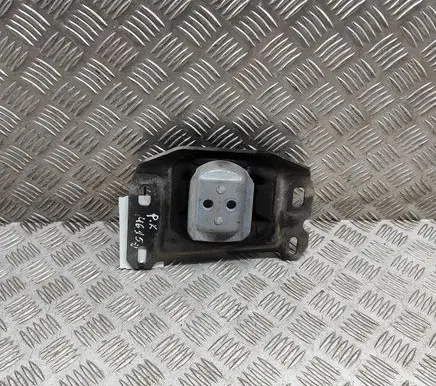 Citroen DS7 Crossback Engine mount bracket 9813699680