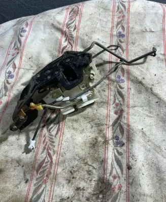 Hyundai Sonata Front door lock FAACC30
