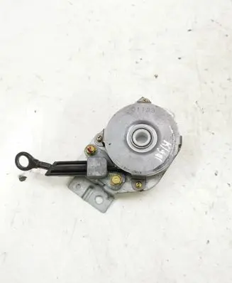 Mitsubishi Outlander Tailgate check strap stopper 61123