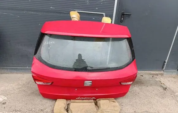 Seat Arona Tailgate/trunk/boot lid 
