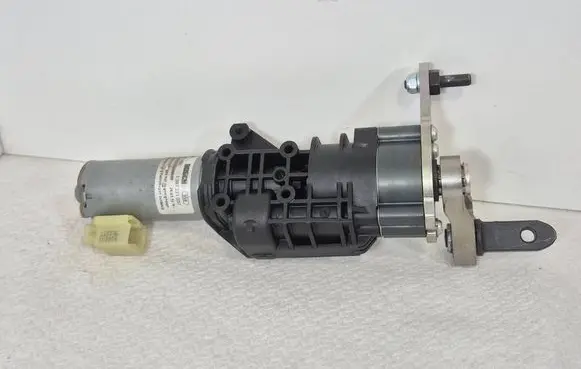 Audi Q7 4M Tailgate/trunk/boot lift motor 4M0827852A 0390204154 001172143