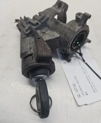 Volkswagen Golf III Ignition lock 357905851