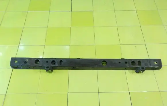 Nissan Juke I F15 Front bumper support beam 18AB17