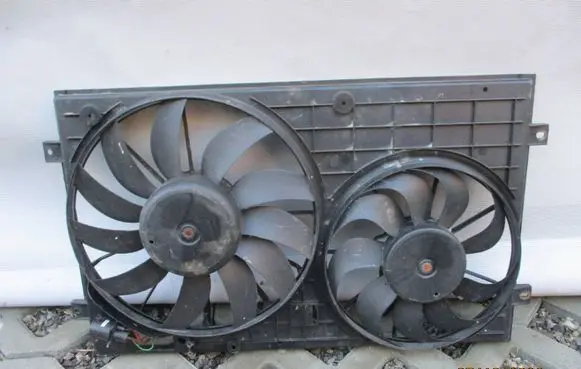 Volkswagen Golf V Fan set 1K0959455CP