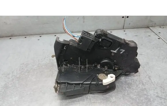 BMW 3 E46 Rear door lock 
