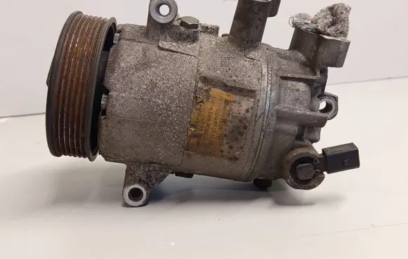 Volkswagen PASSAT B7 Air conditioning (A/C) compressor (pump) 5K0820803X 700684 5K0820803