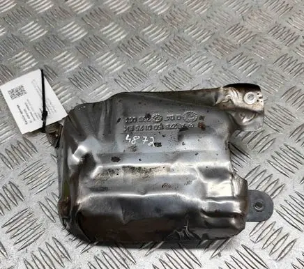 Mercedes-Benz CLS C218 X218 Heat shield in engine bay A2781500175