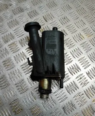 Opel Vivaro Oil breather separator 8200082486