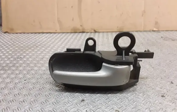 Toyota Yaris Front door interior handle 