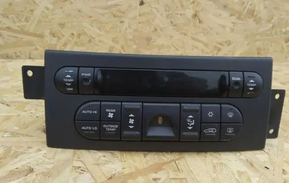 Chrysler Pacifica Climate control unit P05005064AH